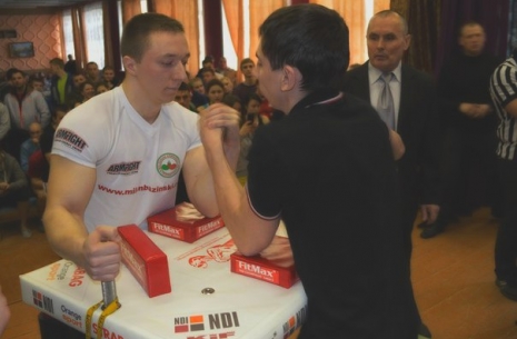 Artem Smirnov. Master at the table, paramedic in life # Armwrestling # Armpower.net
