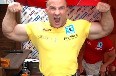 Głowiński Starts in 86kg at Nemiroff 2010 # Armwrestling # Armpower.net