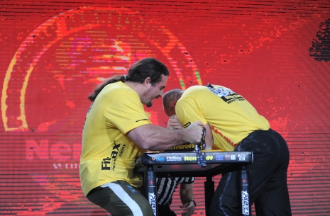 Video: Nemiroff 2013 - eliminations senior men left over 95kg # Armwrestling # Armpower.net
