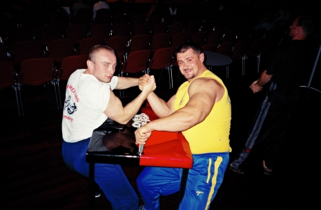 A look into the archives: Over The Top 2001 # Armwrestling # Armpower.net