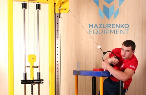 Trenuj na maszynach Mazurenko: wyciąg regulowany # Siłowanie na ręce # Armwrestling # Armpower.net