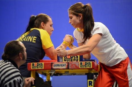 Dimitrina Dimitrova: “Volkova was tougher than Iliushina for me” # Armwrestling # Armpower.net
