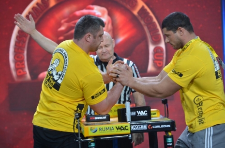 Złoty Tur Cup – półfinały i finały prawa ręka – zdjęcia i wyniki # Siłowanie na ręce # Armwrestling # Armpower.net