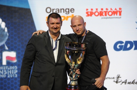 Igor Mazurenko honoured by the Polish team # Armwrestling # Armpower.net