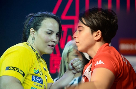 Gabriela Vasconcelos and Esra Kiraz: results of the year # Armwrestling # Armpower.net