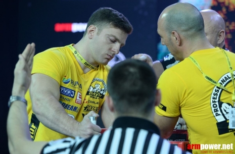Zurab Tavberidze: "I injured my right arm at the Worlds" # Armwrestling # Armpower.net