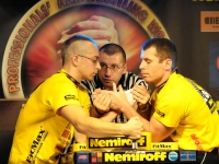 ELIMINATIONS 70KG CLASS # Armwrestling # Armpower.net