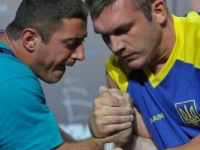 Sergey Tokarev: preparations for TOP 16 # Armwrestling # Armpower.net