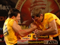 Basics of armwrestling: tying the strap, injuries # Armwrestling # Armpower.net