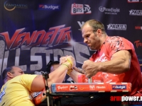 King's move - legal cheating? # Armwrestling # Armpower.net