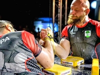 Bartek Bednarski: 10th Polish Champion title! # Armwrestling # Armpower.net