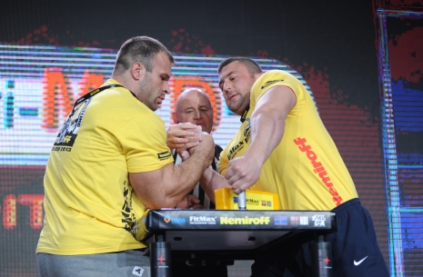 Is giving up the hand instead of fighting fair play? # Armwrestling # Armpower.net